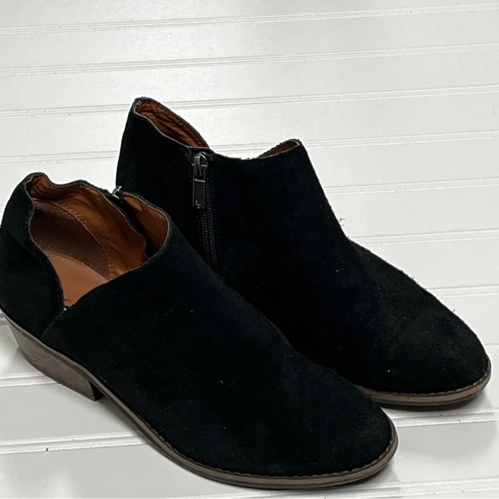 Lucky Brand pre owned